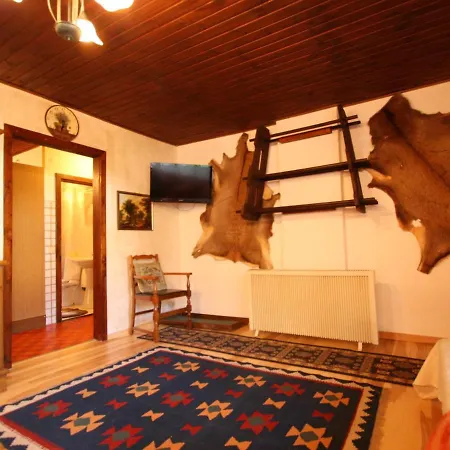 Chalet Chalet Nassfeld Near Ski Slopes